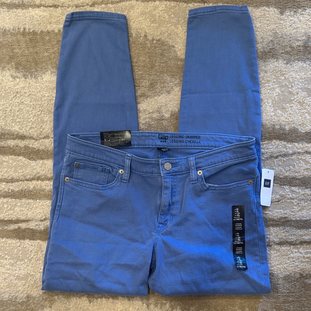 GAP Women's Denim Blue Legging Skimmer Jean. NWT